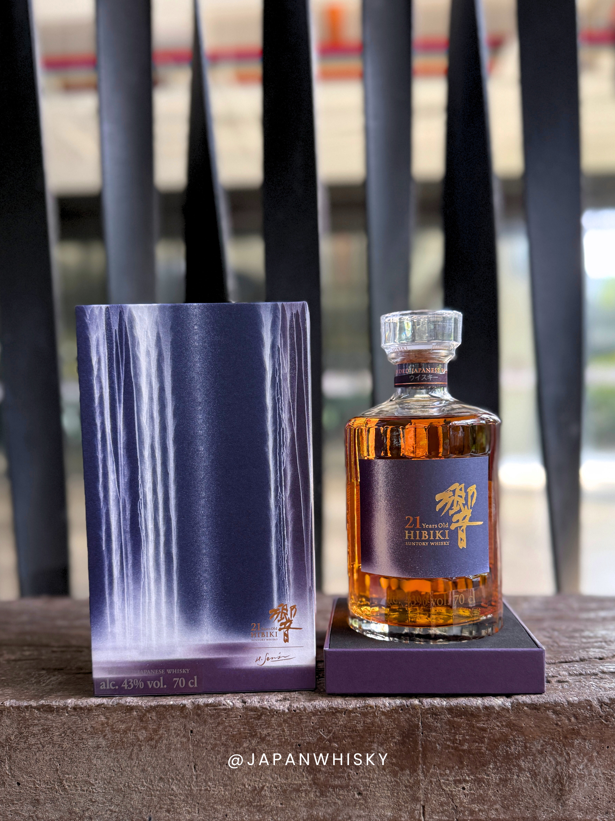 Hibiki 21 Year Old (Hiroshi Senju Edition) – Japan Whisky Sg