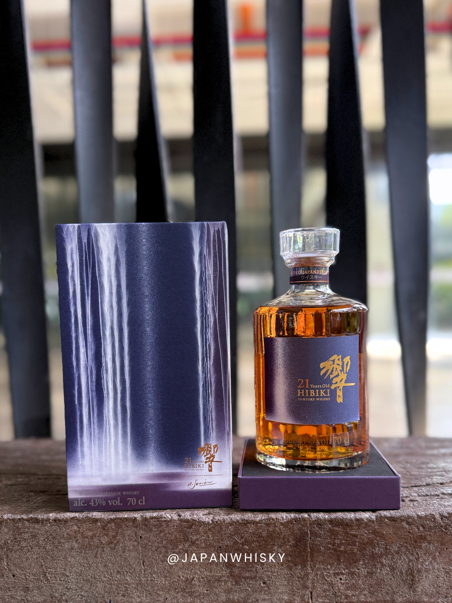 Hibiki 21 Year Old (Hiroshi Senju Edition) – Japan Whisky Sg