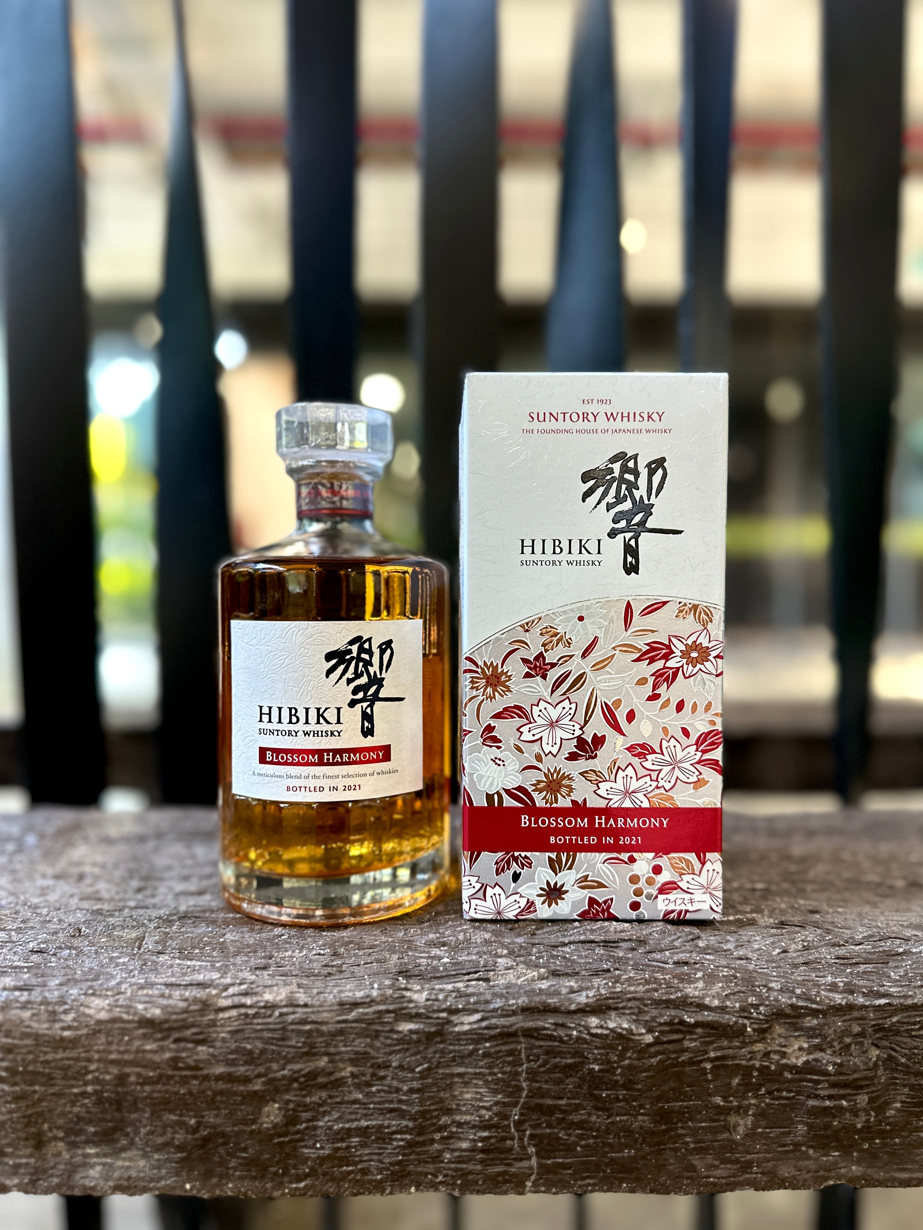 Suntory Hibiki Blossom Harmony 2021 – Japan Whisky Sg