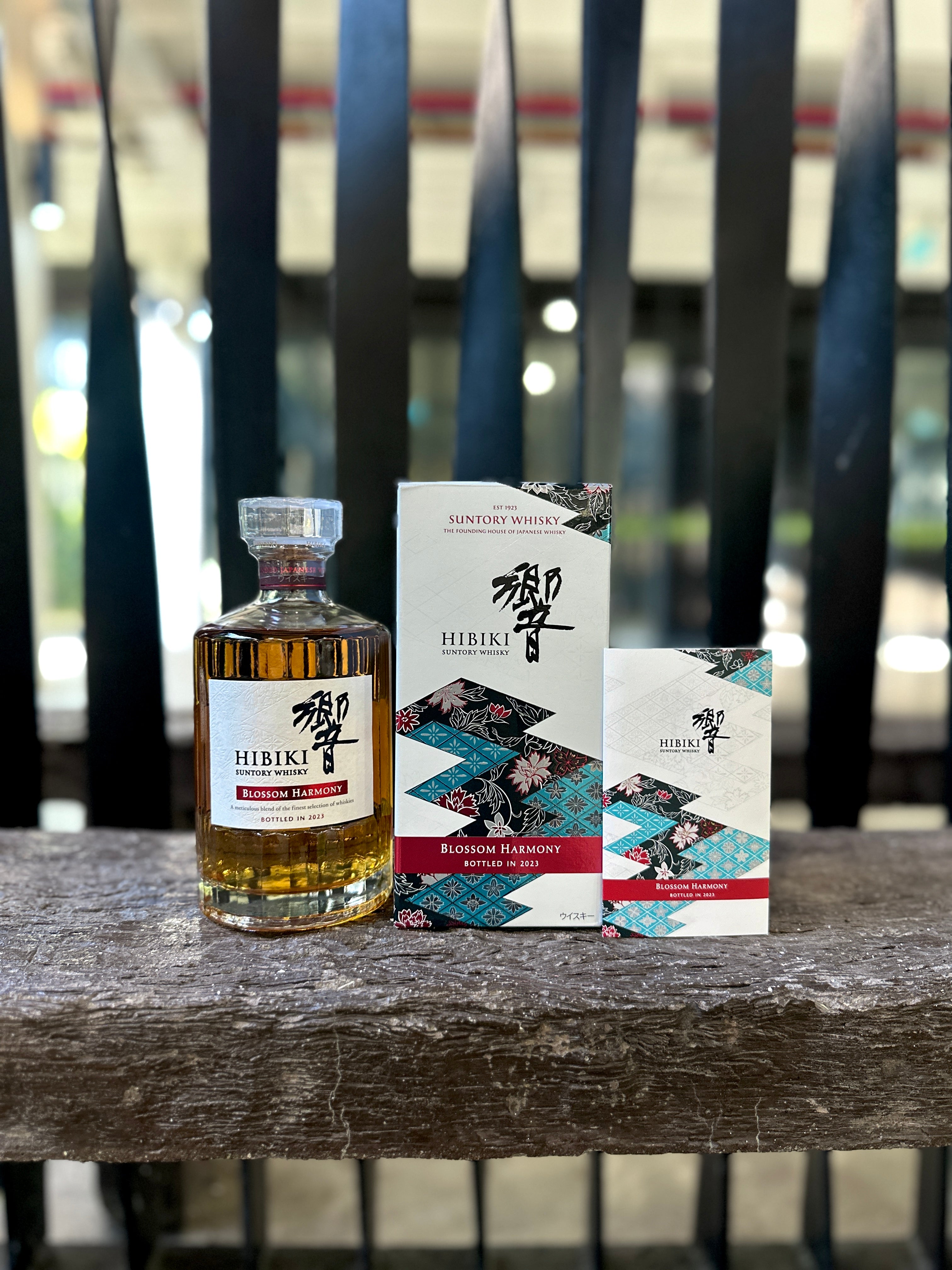 Suntory Hibiki Blossom Harmony 2023 – Japan Whisky Sg