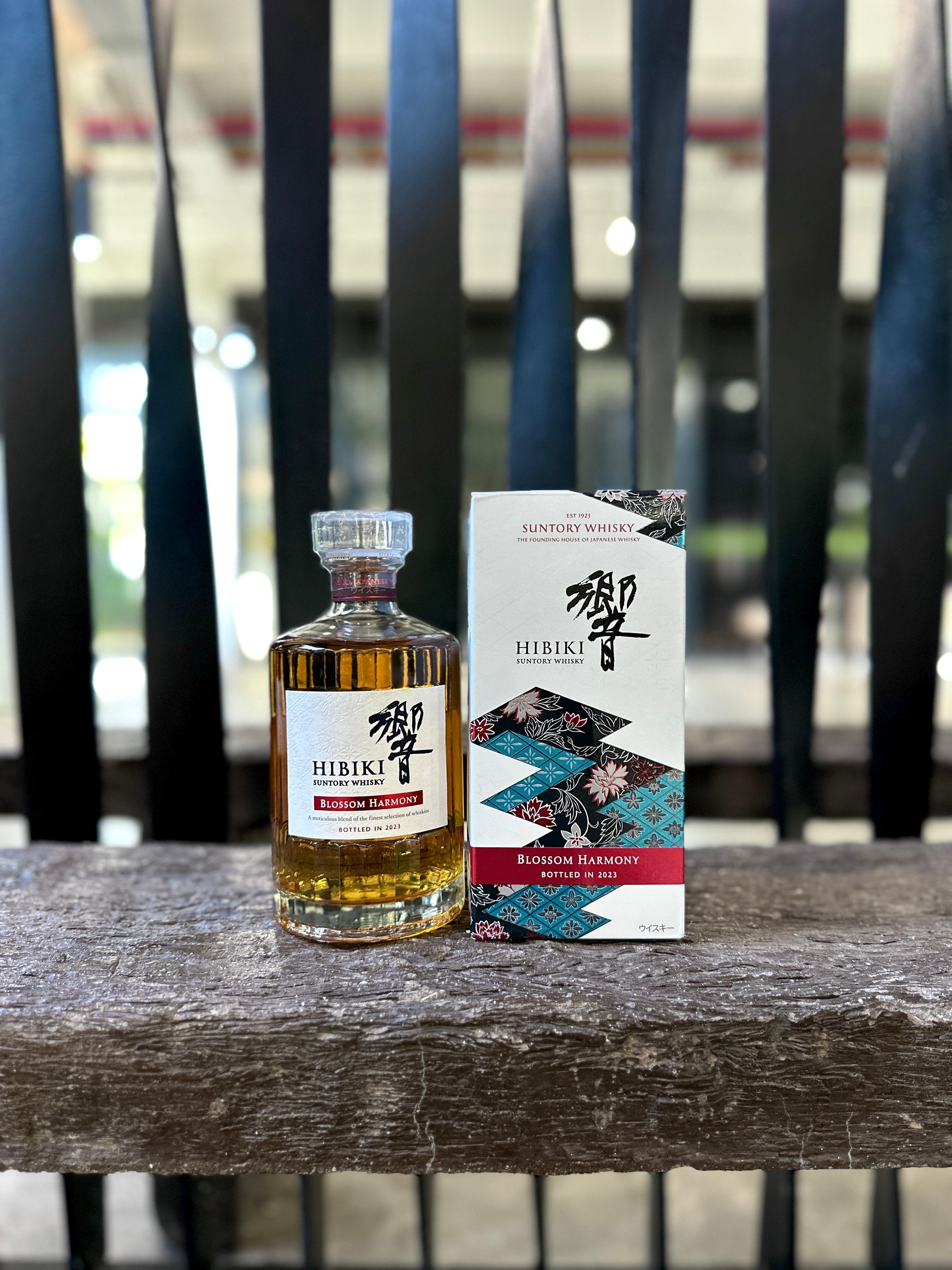 Suntory Hibiki Blossom Harmony 2023 – Japan Whisky Sg