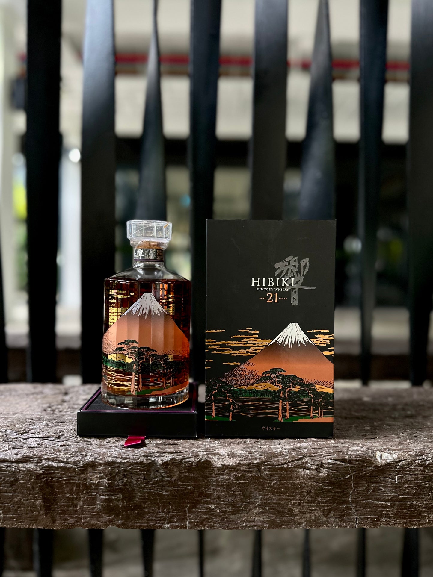 Suntory Hibiki 21 Year Mt Fuji Limited (1st Edition)